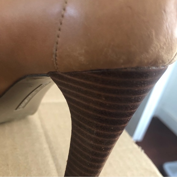 Banana Republic Leather loafer heel SZ 7 - Picture 12 of 16